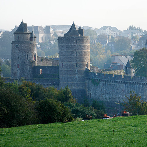 CHÂTEAU DE FOUGERES